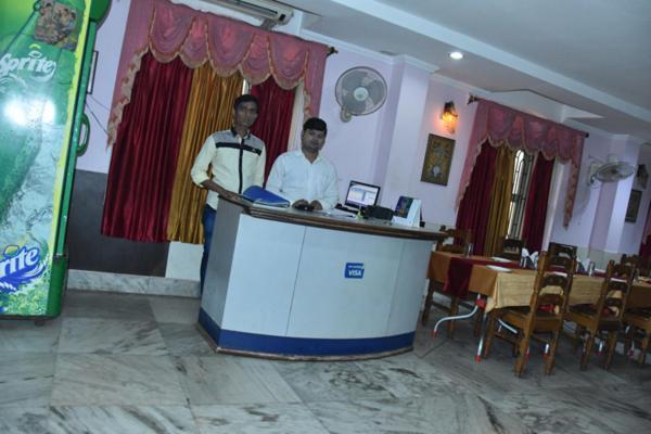 Hotel Sambit Palace Bhubaneswar Buitenkant foto